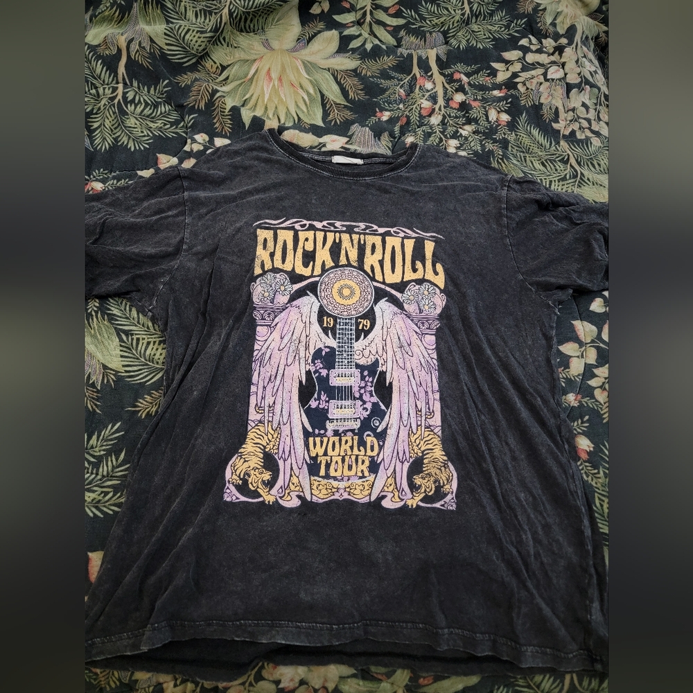 Altar'd State Rock'N'Roll Graphic Tee Sizd M/L Oversized